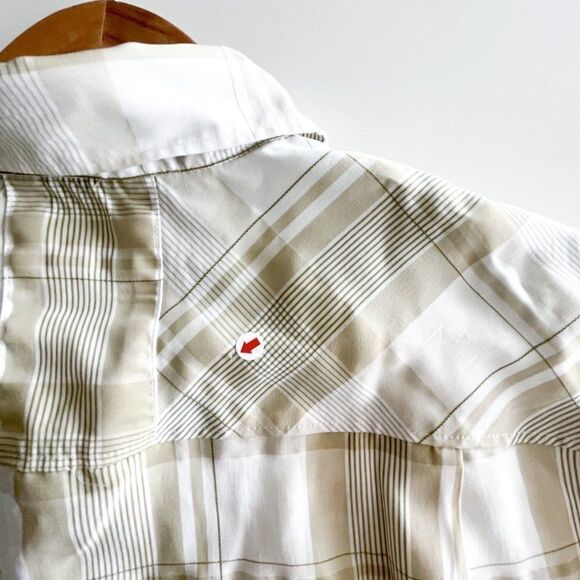 Quiksilver Men's Button Down Camp Shirt Casual Short Sleeve Green Plaid Medium - Picture 8 of 9